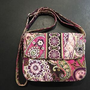 Vera Bradley Slate Very Berry Paisley Pink Rachel Hipster Crossbody 9” X 7”x 3”